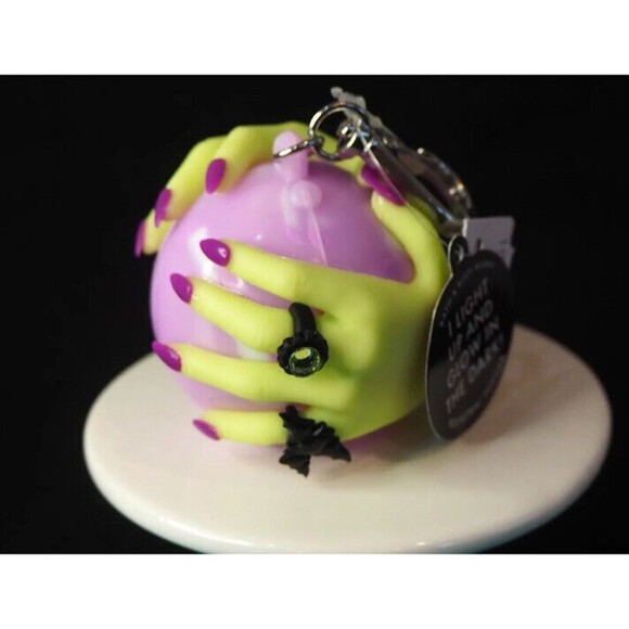 Bath Body Works Halloween Crystal Ball LED Light-Up PocketBac Holder Keychain - Picture 8 of 11